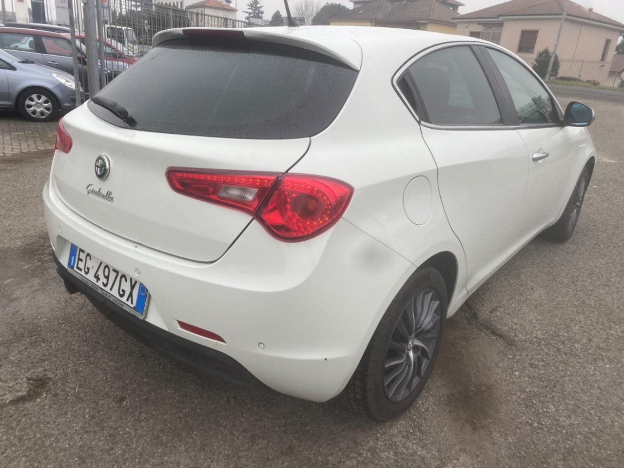 Alfa Romeo Giulietta 1.6 JTDm-2 105 CV Distinctive