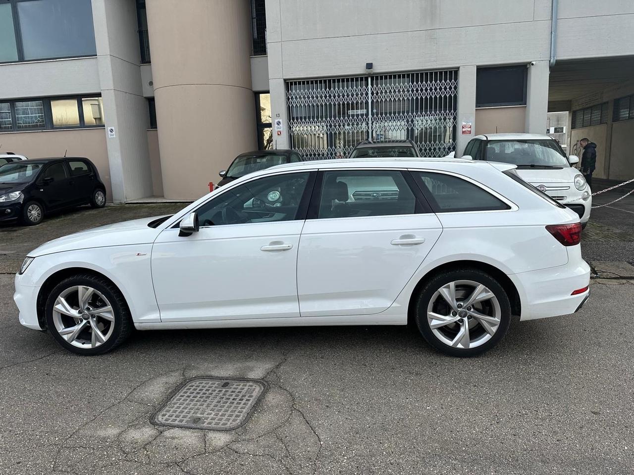 Audi A4 40 G-TRON S LINE EXPORT / COMMERCIANTI