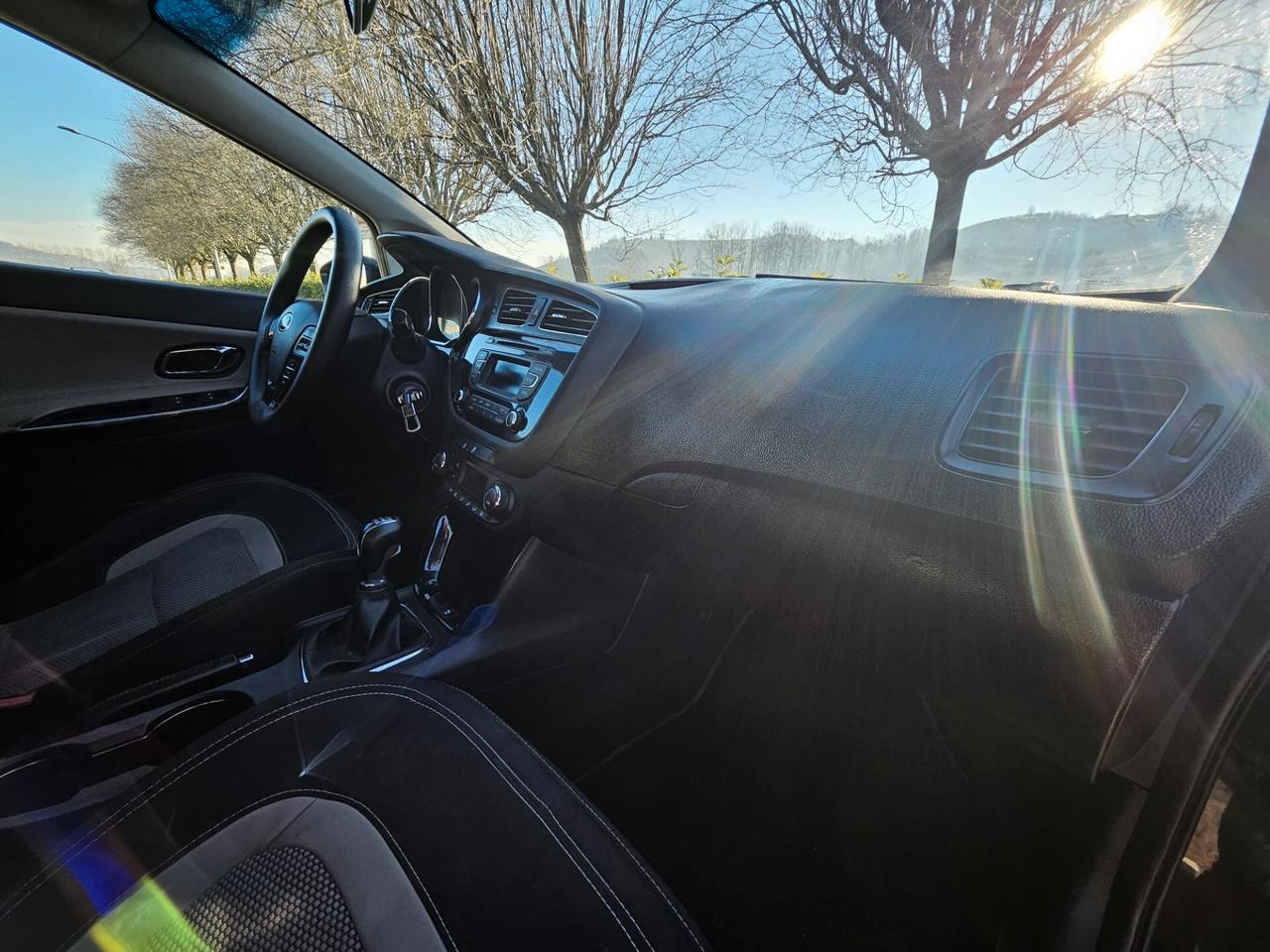 Kia Ceed cee'd 1.4 CVVT 5 porte Class