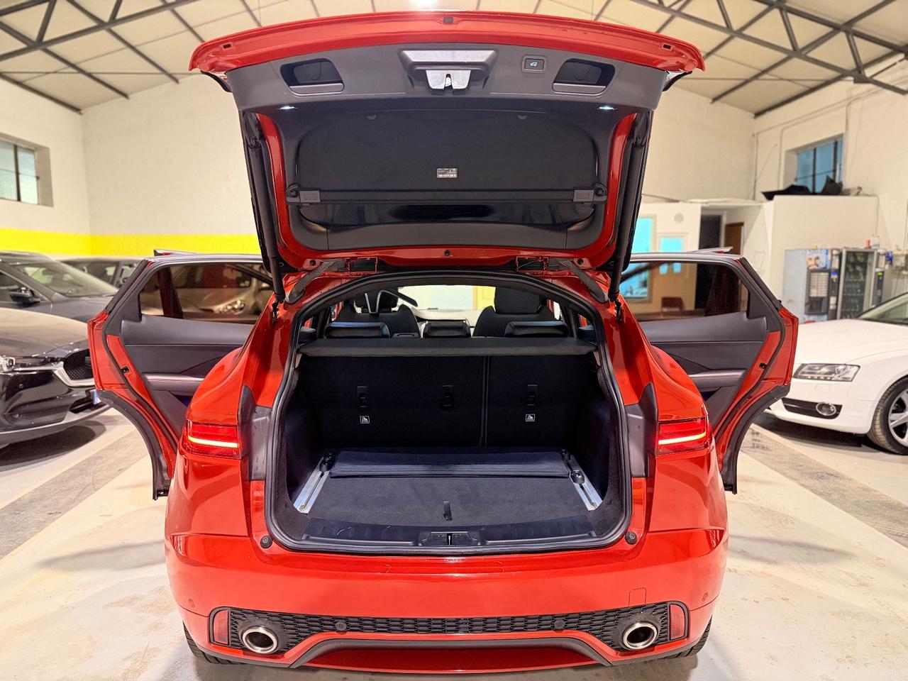 Jaguar E-Pace 2.0D 180 CV AWD First edition