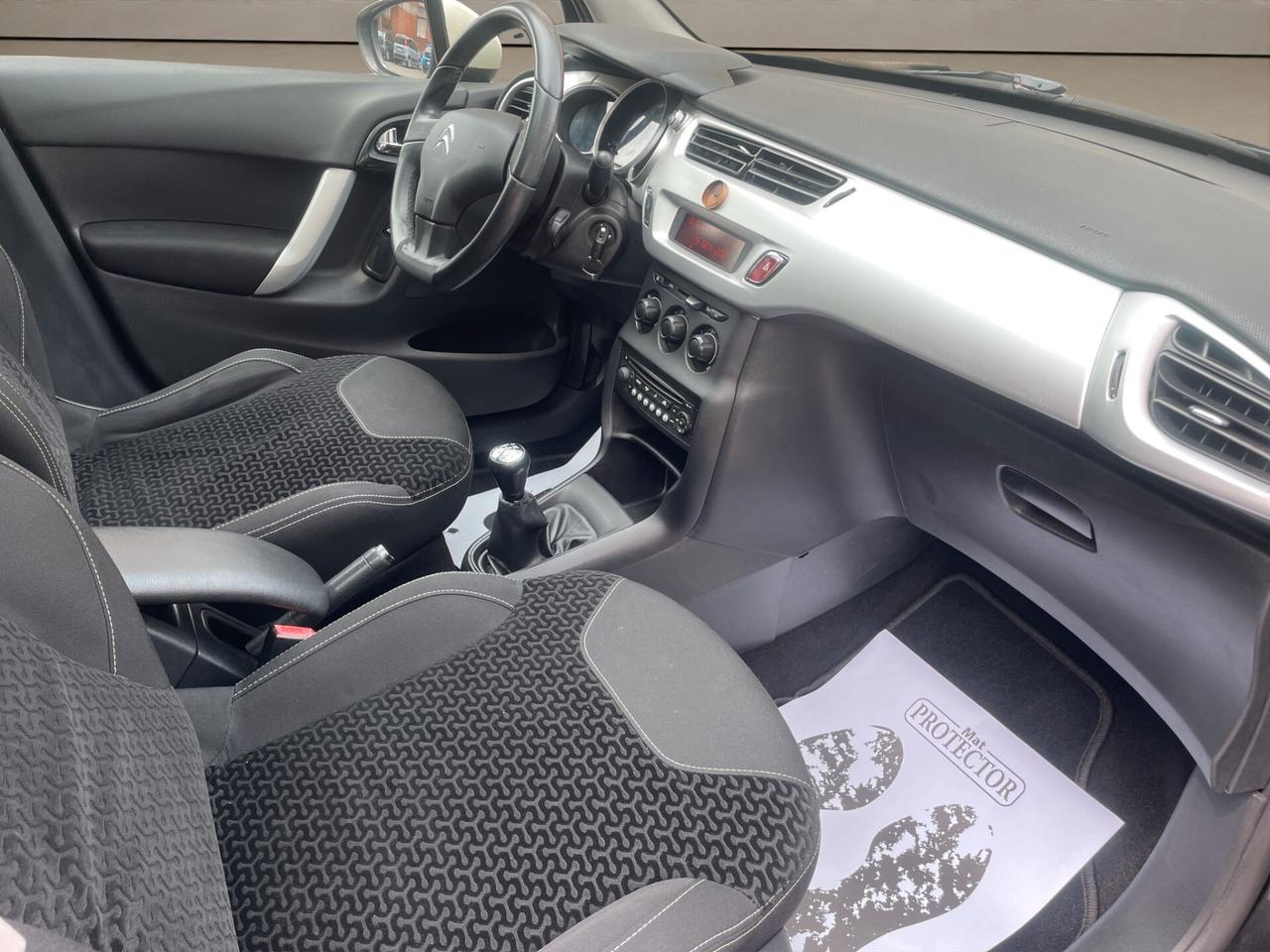 Citroen C3 NEOPATENTATI - BENZINA AREA B MILANO