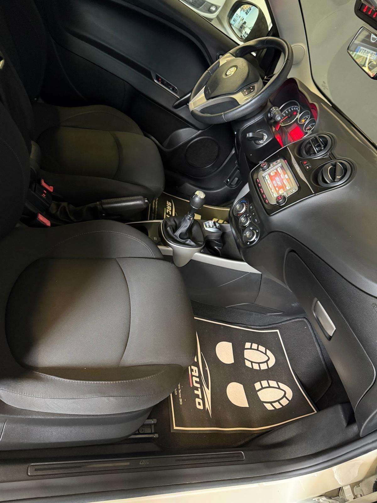 Alfa Romeo MiTo 1.3 JTDm 85 CV S&S Distinctive