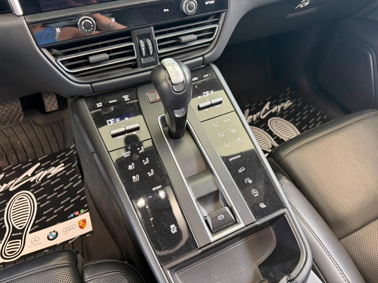 Porsche Macan 2023 2.0 Benzina