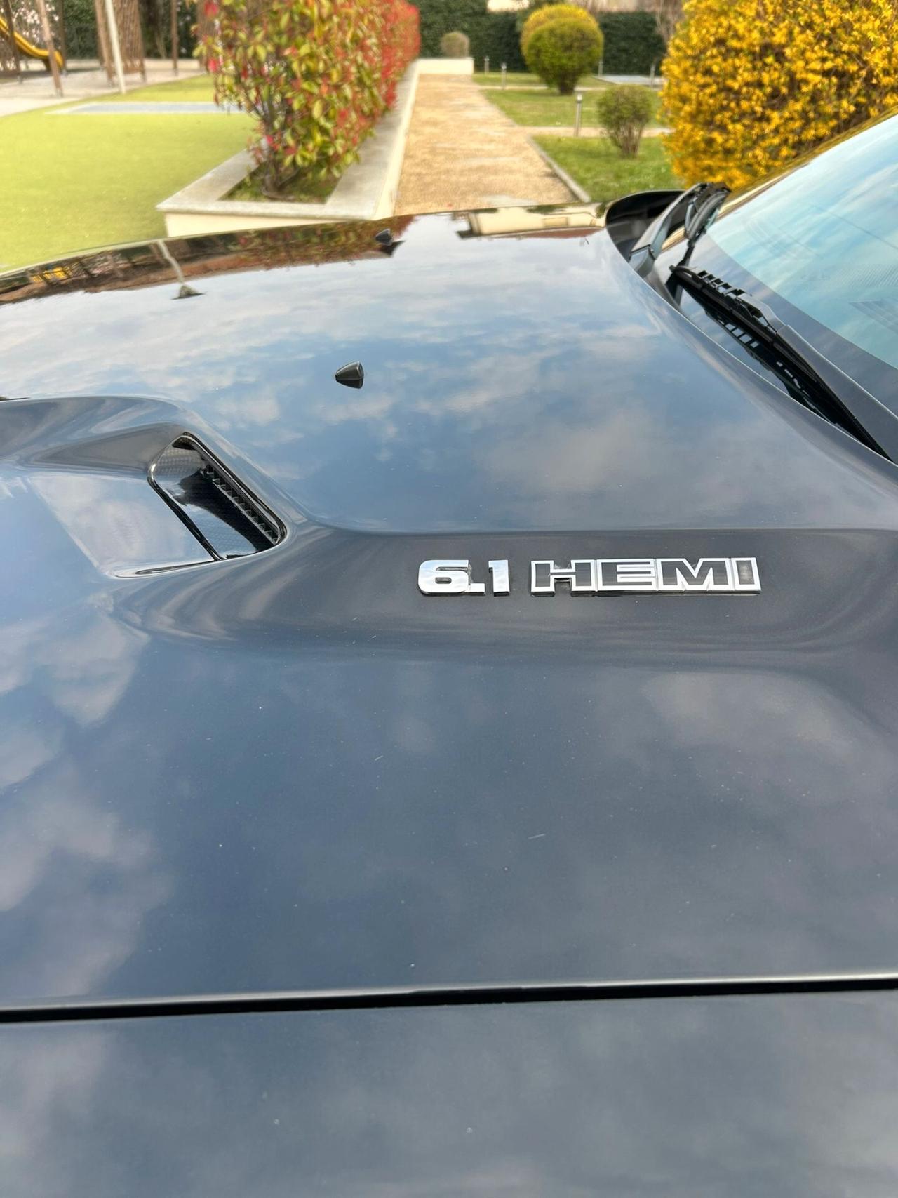 Dodge Challenger SRT-8 2009