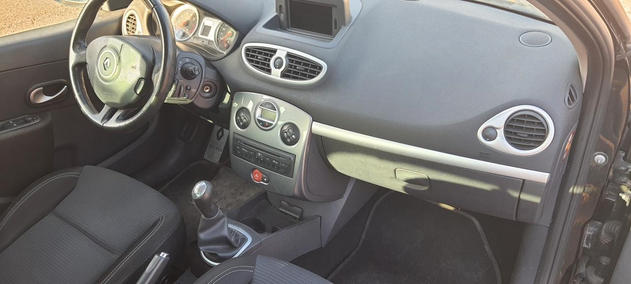 Renault Clio 1.2 5 porte GPL Km. 141.000