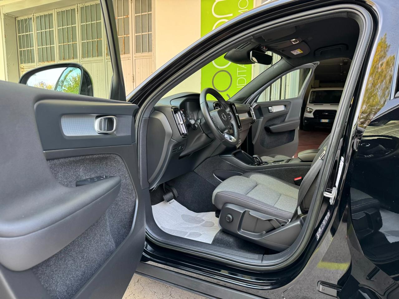 Volvo XC40 1.5 T2 Core GEARTRONIC UNIPROPR GARAN24