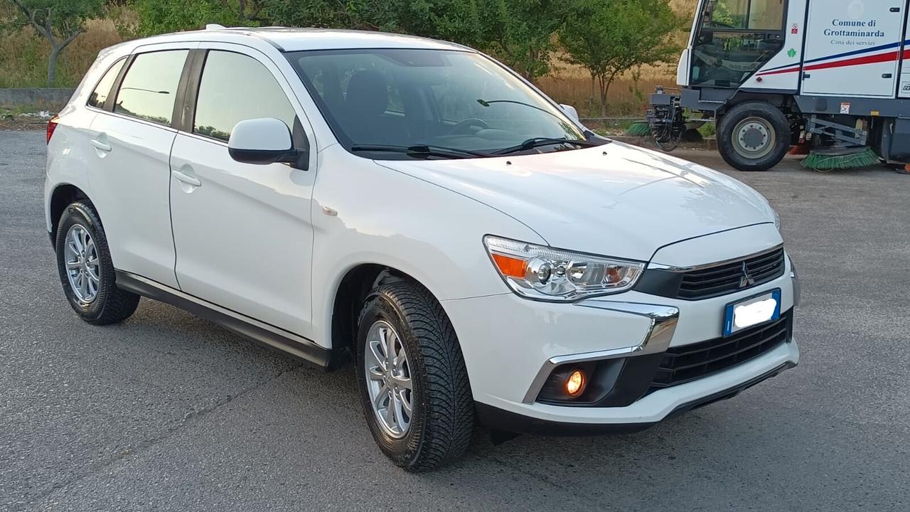 Mitsubishi ASX 1.6 diesel 2017 navigatore e retrocamera