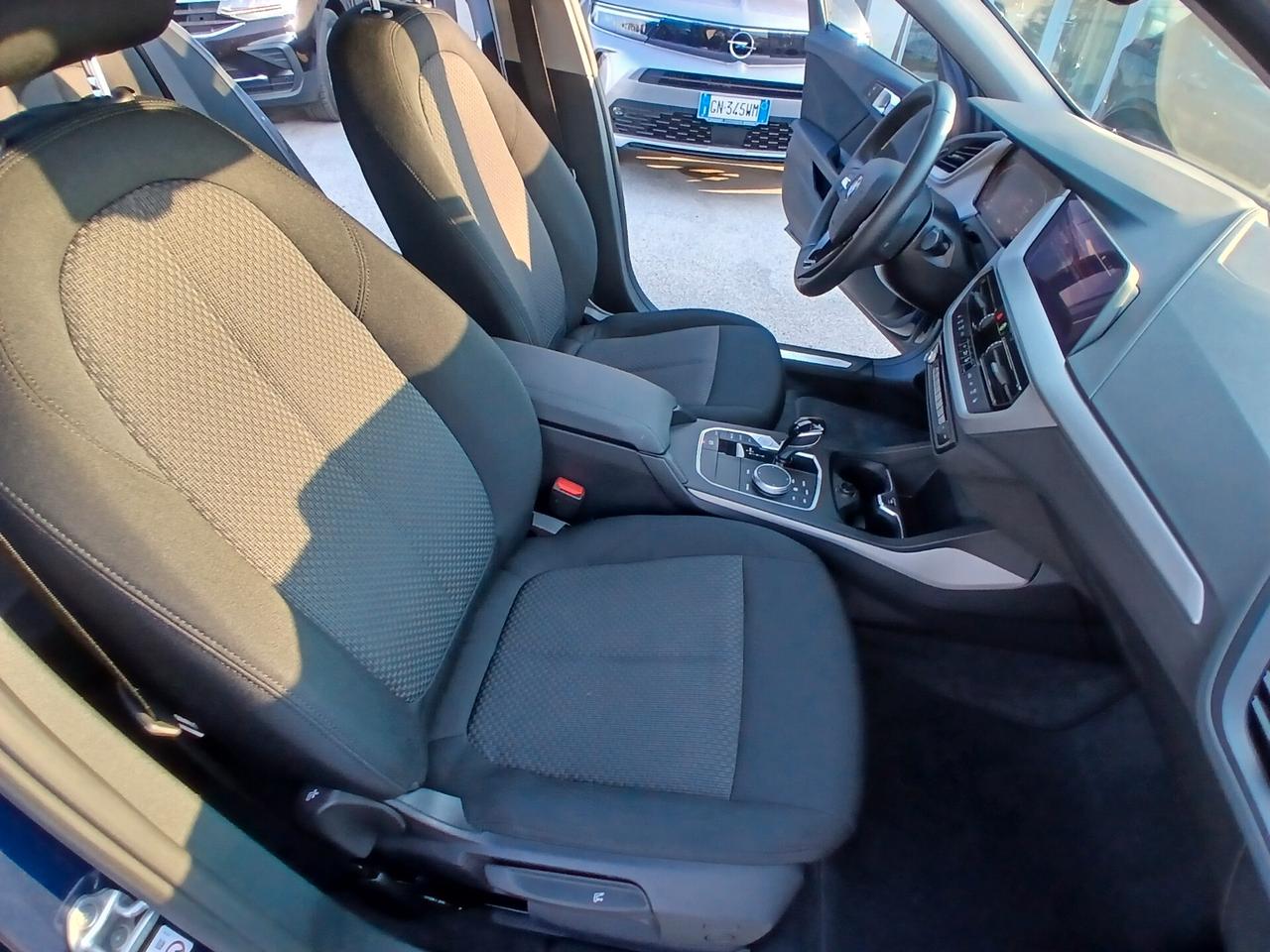 BMW 116 116i ADVANTAGE BENZ AUTO 2023