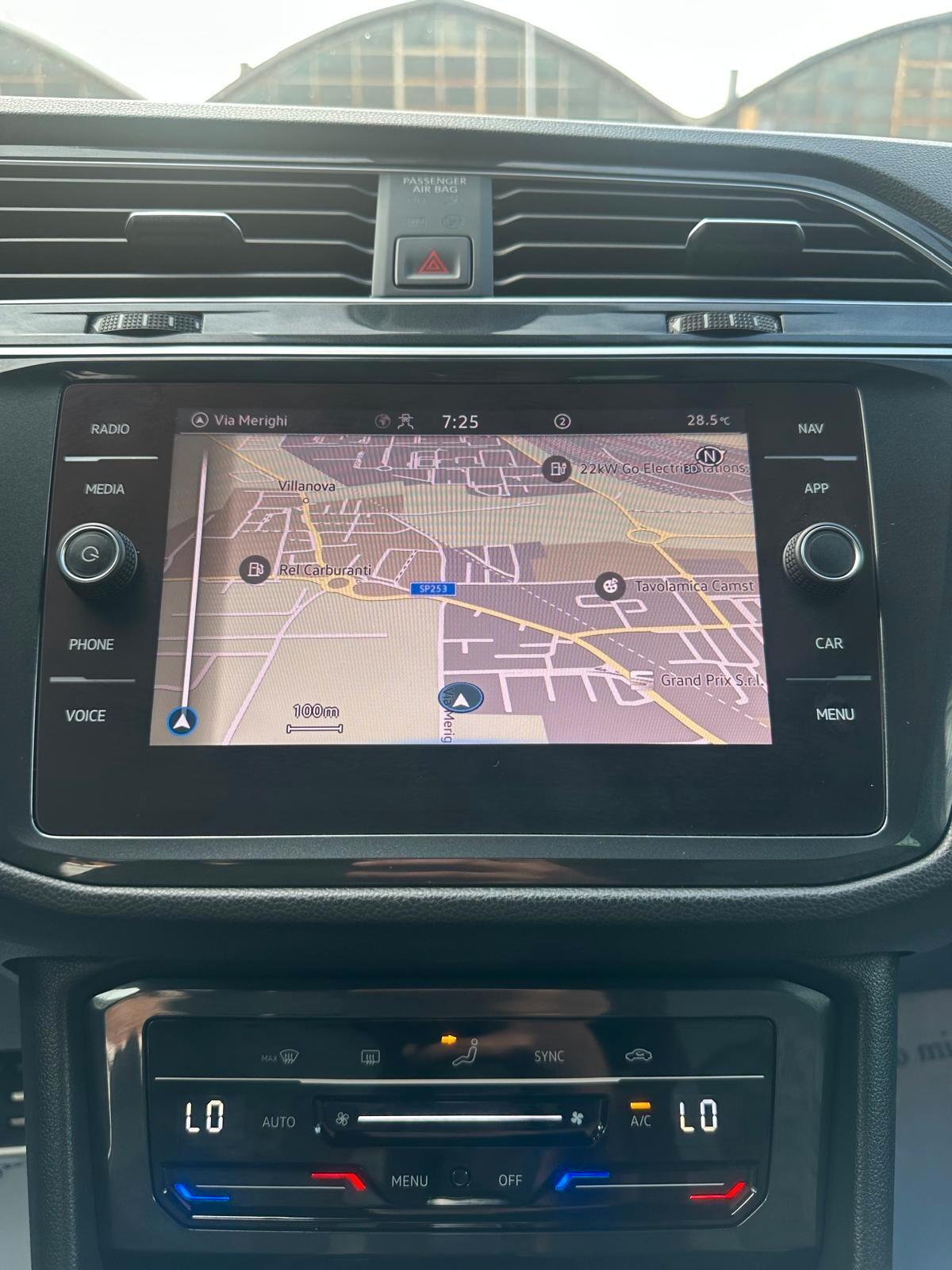 Volkswagen Tiguan 2.0 TDI 150 CV SCR DSG R-Line