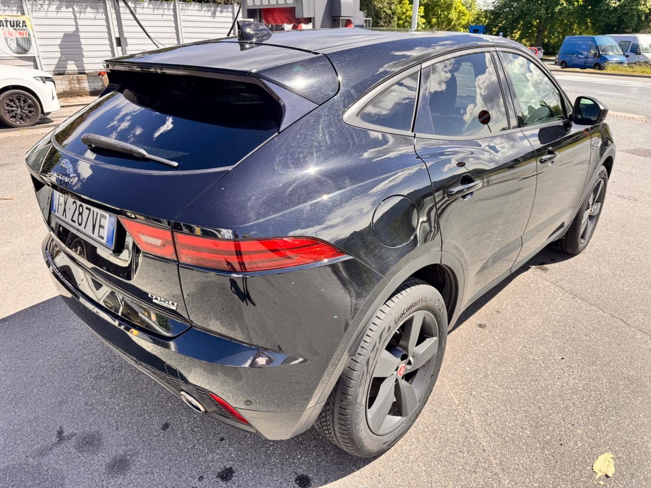 Jaguar E-Pace 2.0D 150 CV R-Dynamic SE 4x4 automatica pelle