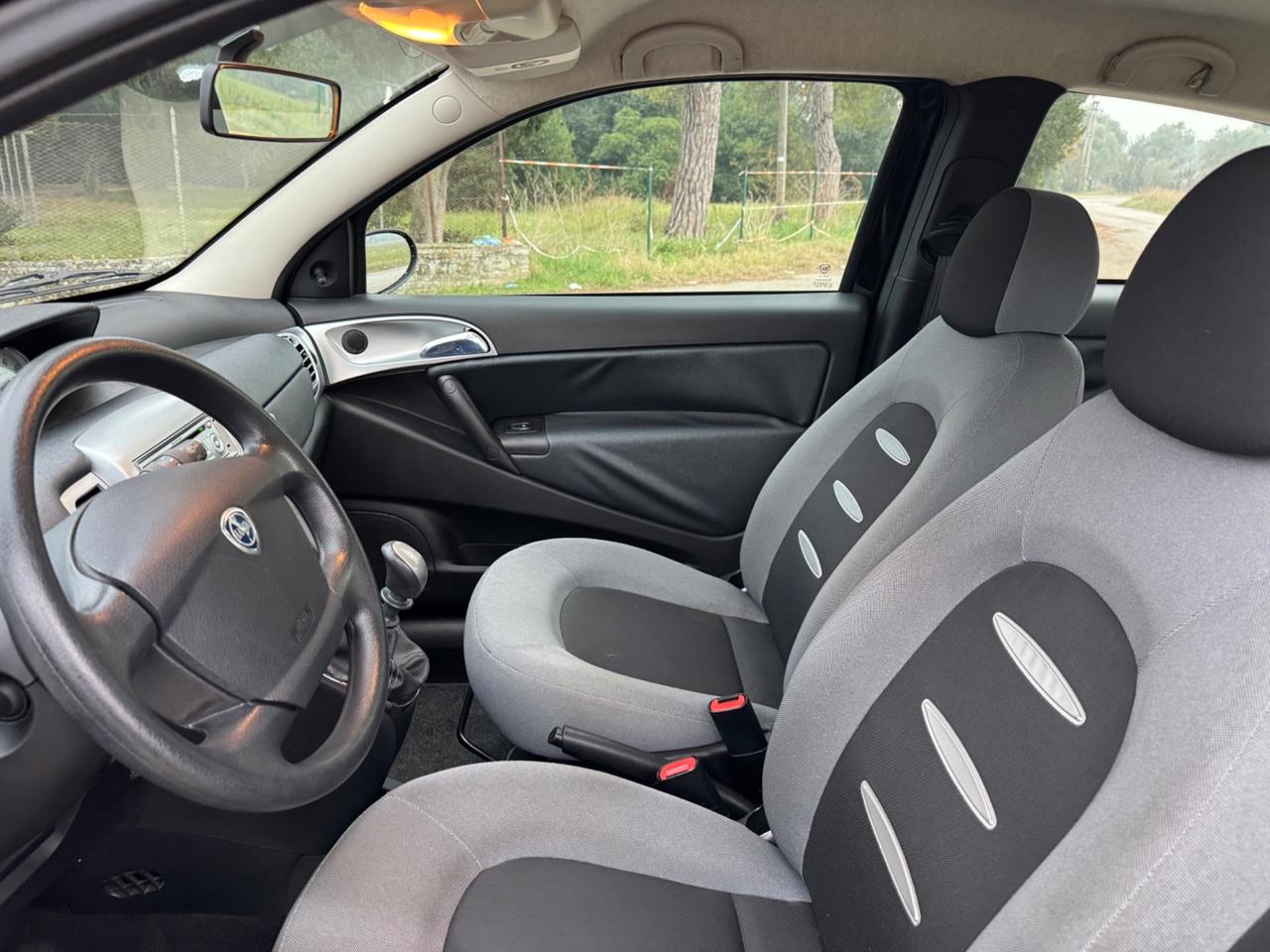 Lancia Ypsilon 1.2 Argento