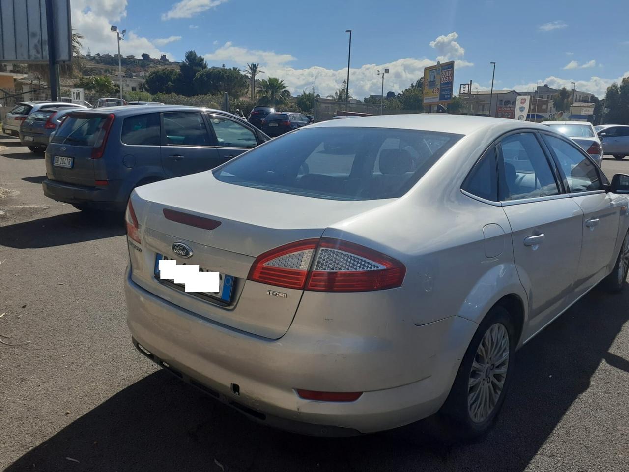 Ford Mondeo 2.0 TDCi 140 CV 4 porte Ghia DPF