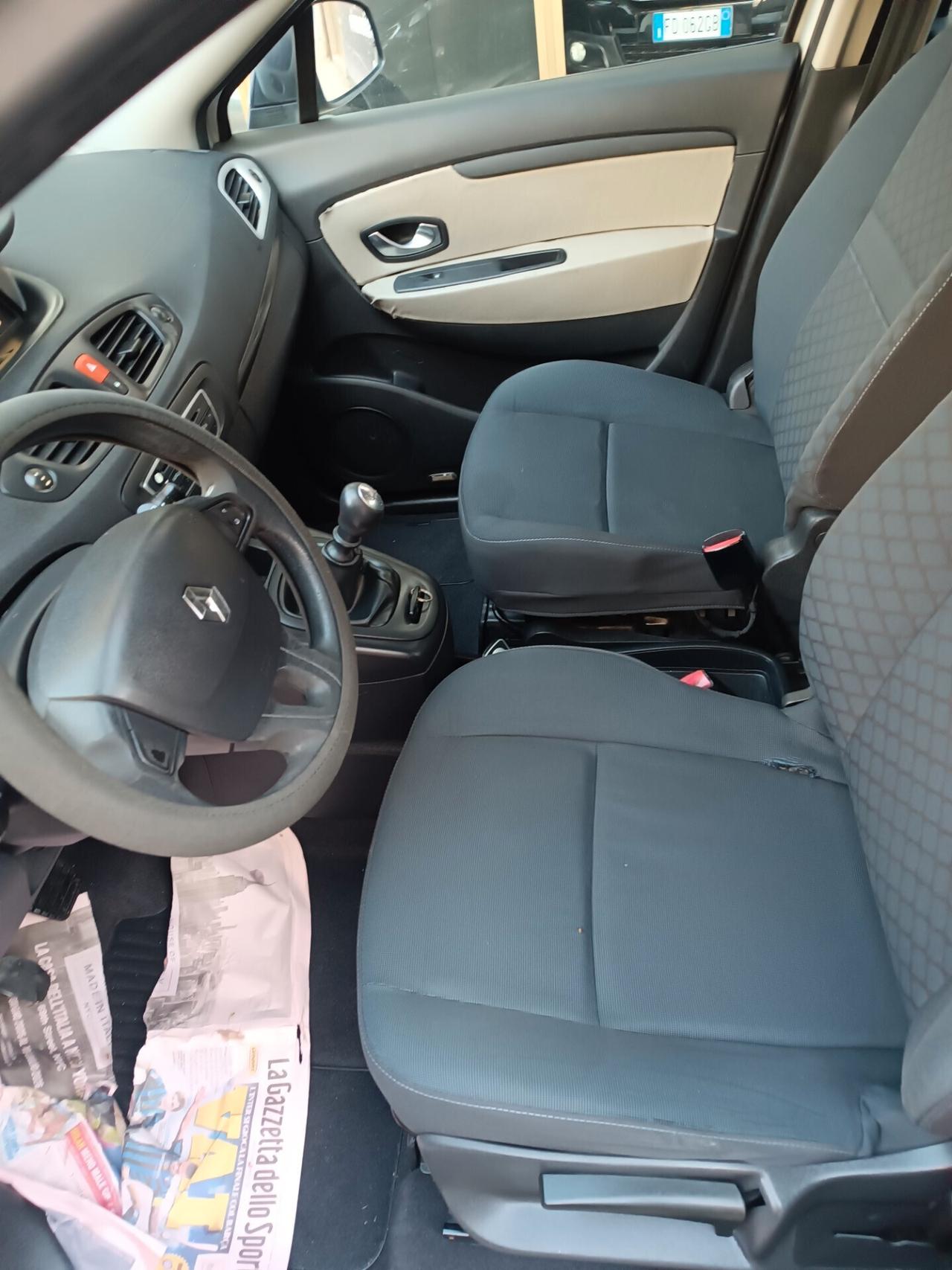 Renault Scenic Scénic X-Mod 1.6 GPL Dynamique