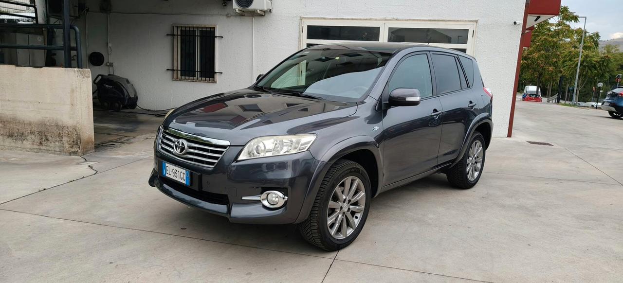 Toyota RAV 4 RAV4 2.2 D-4D 150 CV "AUTOMATICA"
