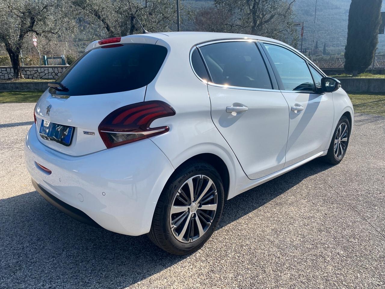 Peugeot 208 PureTech 82cv Allure - PERFETTA !!!