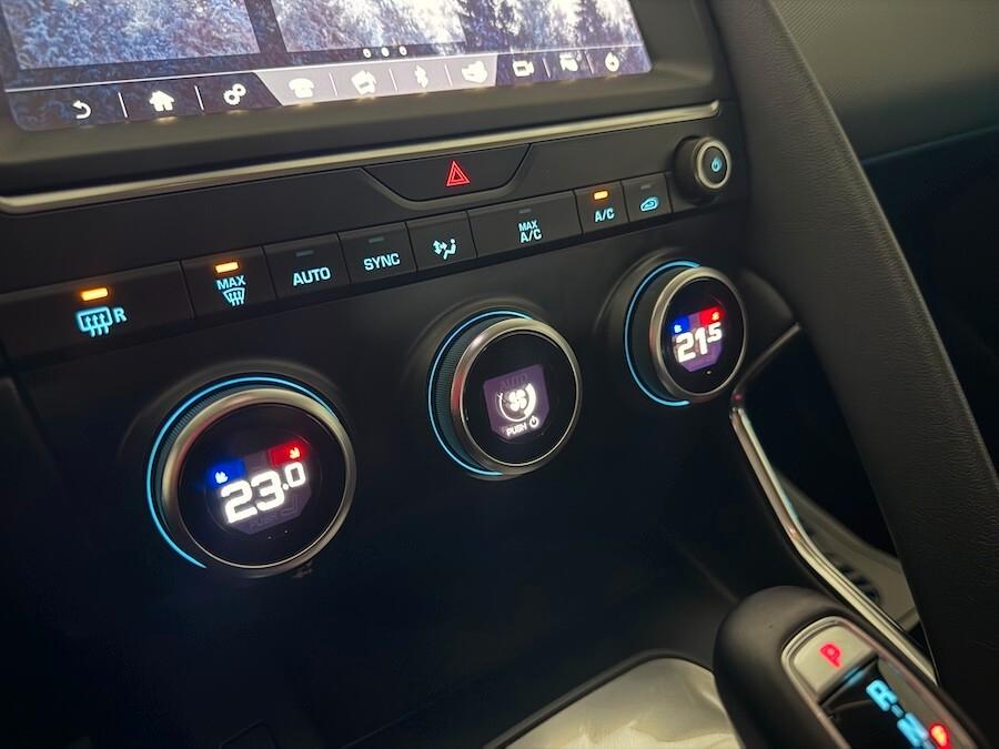 Jaguar E-Pace 2.0D AWD Uniproprietario