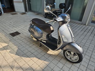 Vespa GTS 300