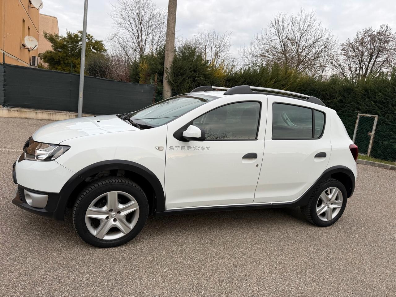 Dacia Sandero Stepway 0.9 GPL - NEOP. - 12 MESI DI GARANZIA -