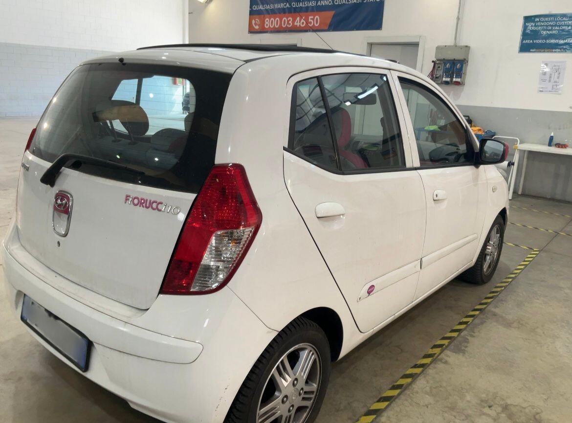 Hyundai i10 Fiorucci con tetto apribile 53.000km