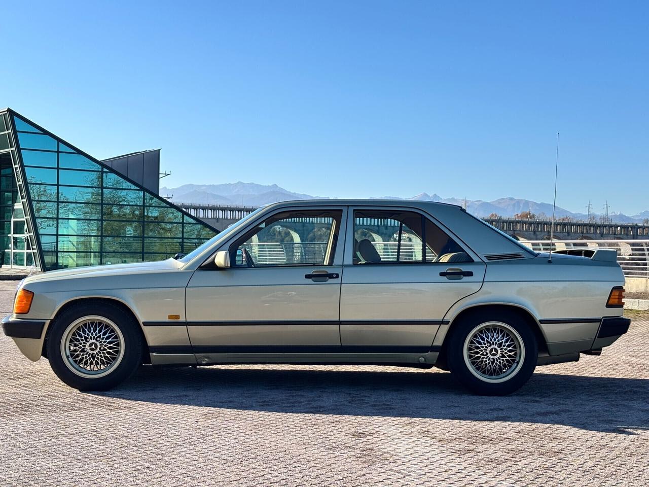 Mercedes-benz 190 2.0 E ASI SILBERDISTEL