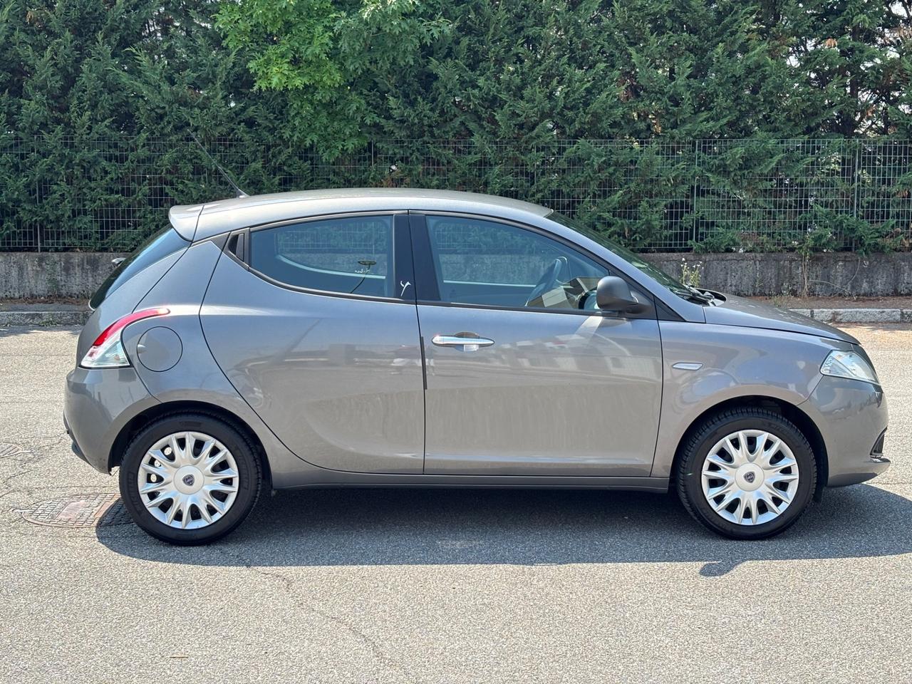 Lancia Ypsilon 1.2 69 CV GPL, VALIDO FINO AL 2036, UNI PRO