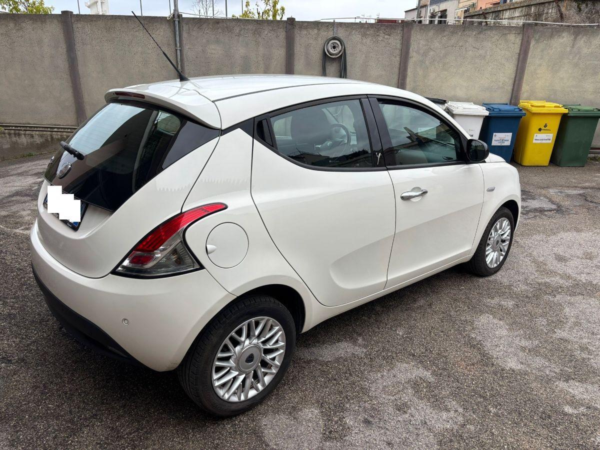 LANCIA Ypsilon 1.3 MJT 16V 95CV 5 porte S&S Gold