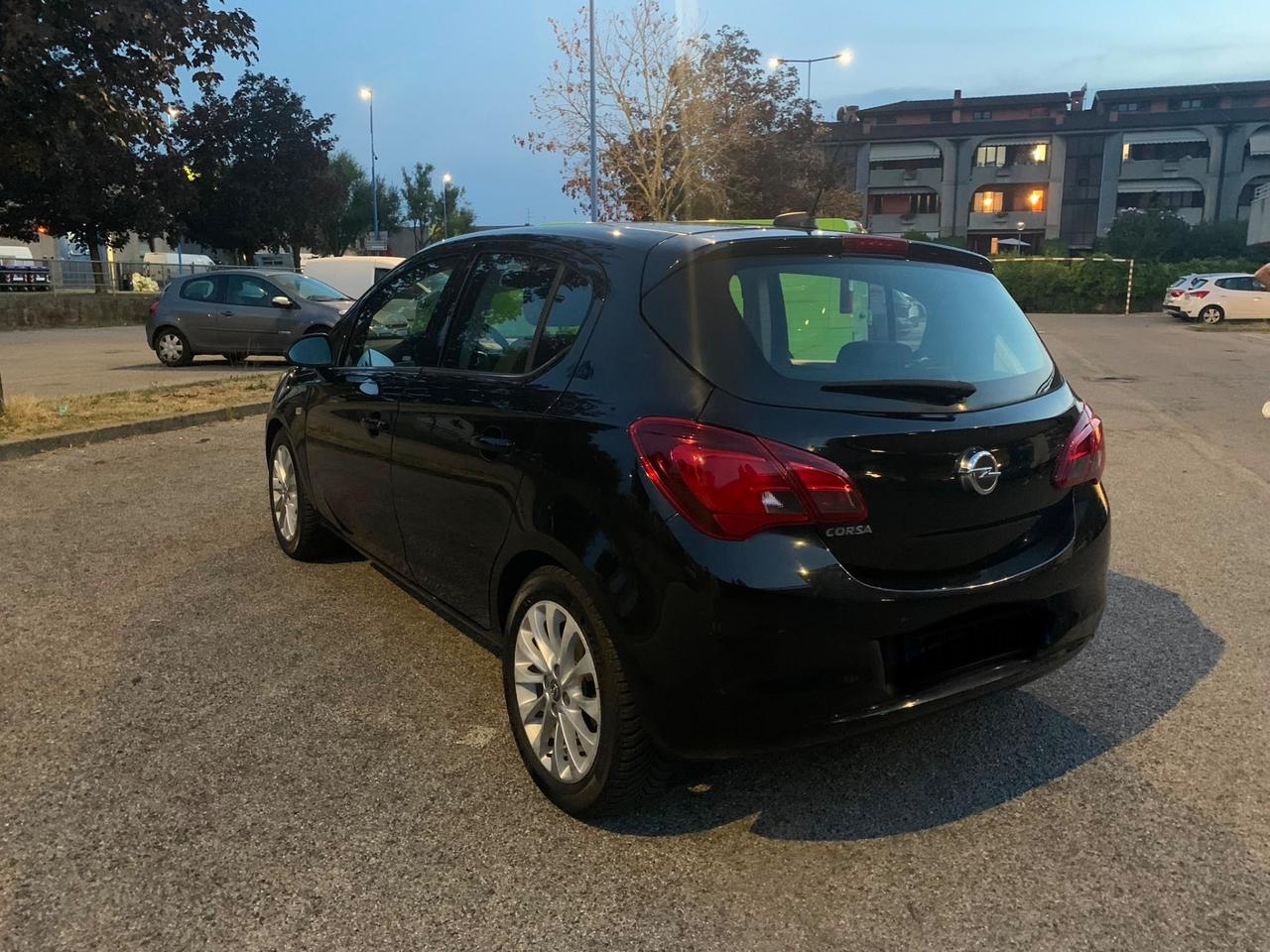 Opel Corsa 1.4 90CV GPL Tech 5 porte