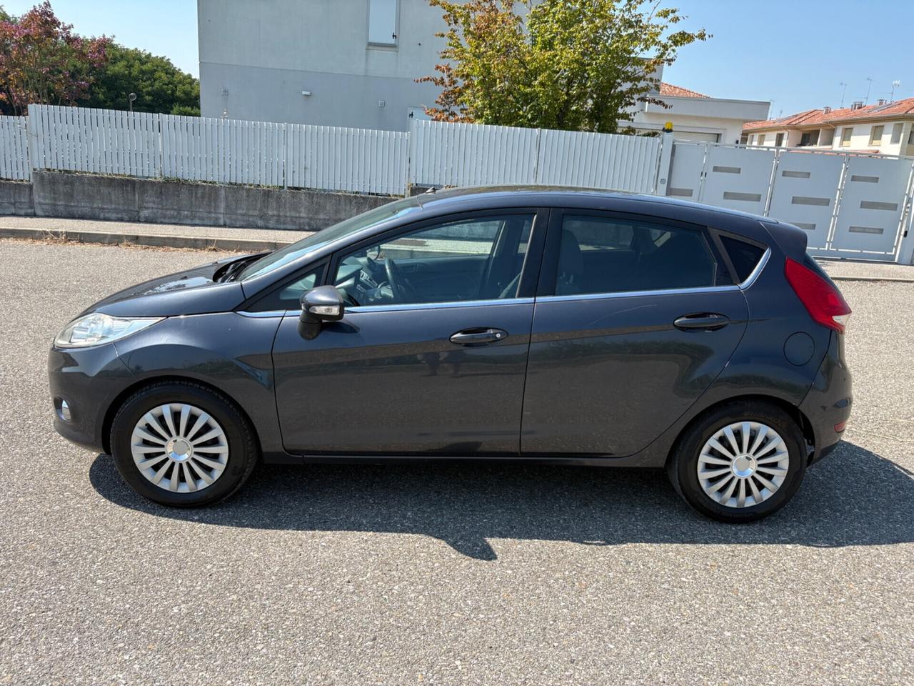 Ford Fiesta 1.4 TDCi 5p. Titanium ok neo patentati