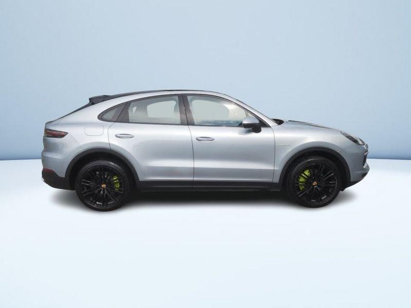 Porsche Cayenne Coupè Cayenne CoupÃ¨ CAYENNE COUPE 3.0 E-HYBRID TIPTRONIC 5P.TI
