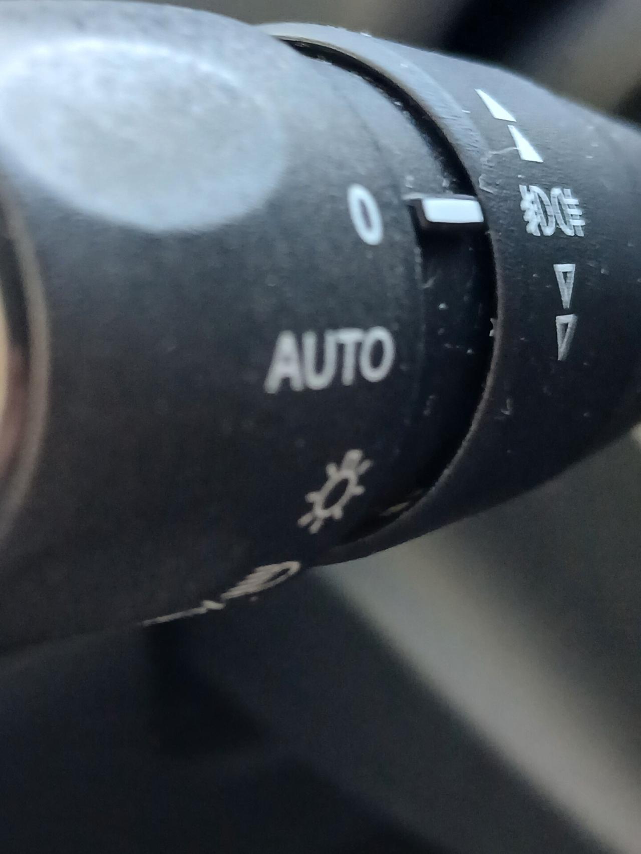 Peugeot 208 1.2 VTi 82 CV 5 porte Limited