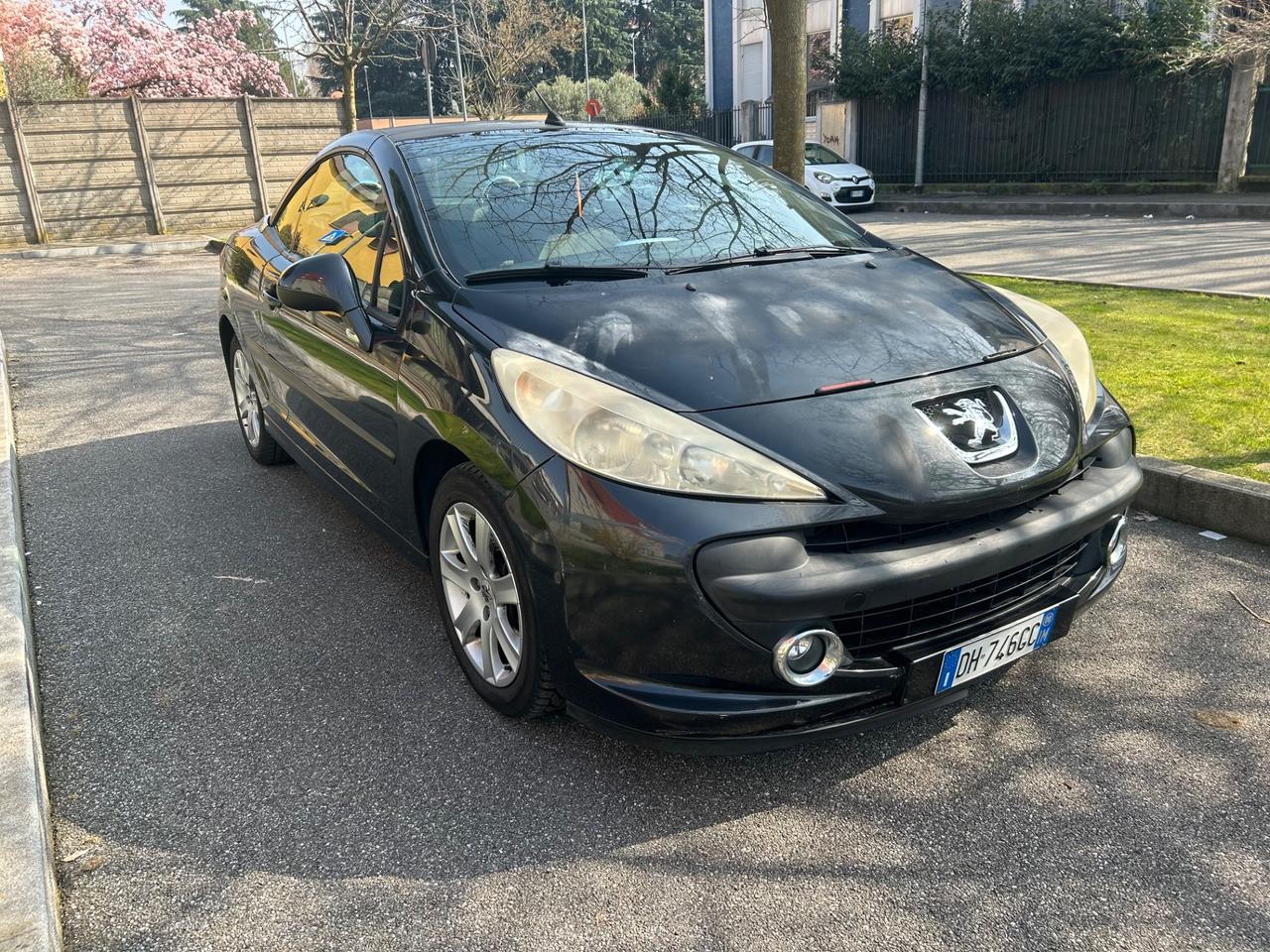 Peugeot 207 1.4 8V 75CV 3p. X Line