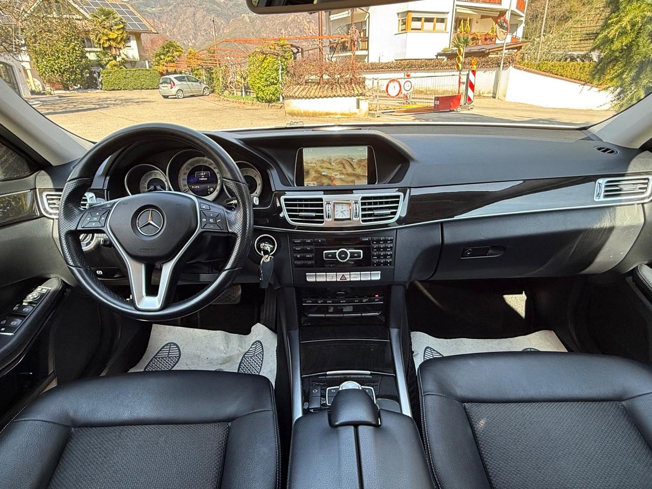 Mercedes-benz E 350 BlueTEC Premium