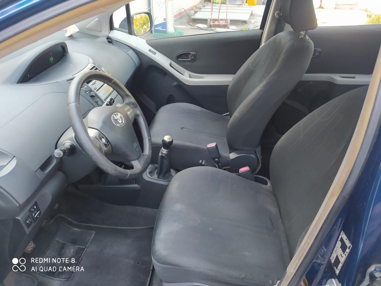 Toyota Yaris 1.0 5 porte