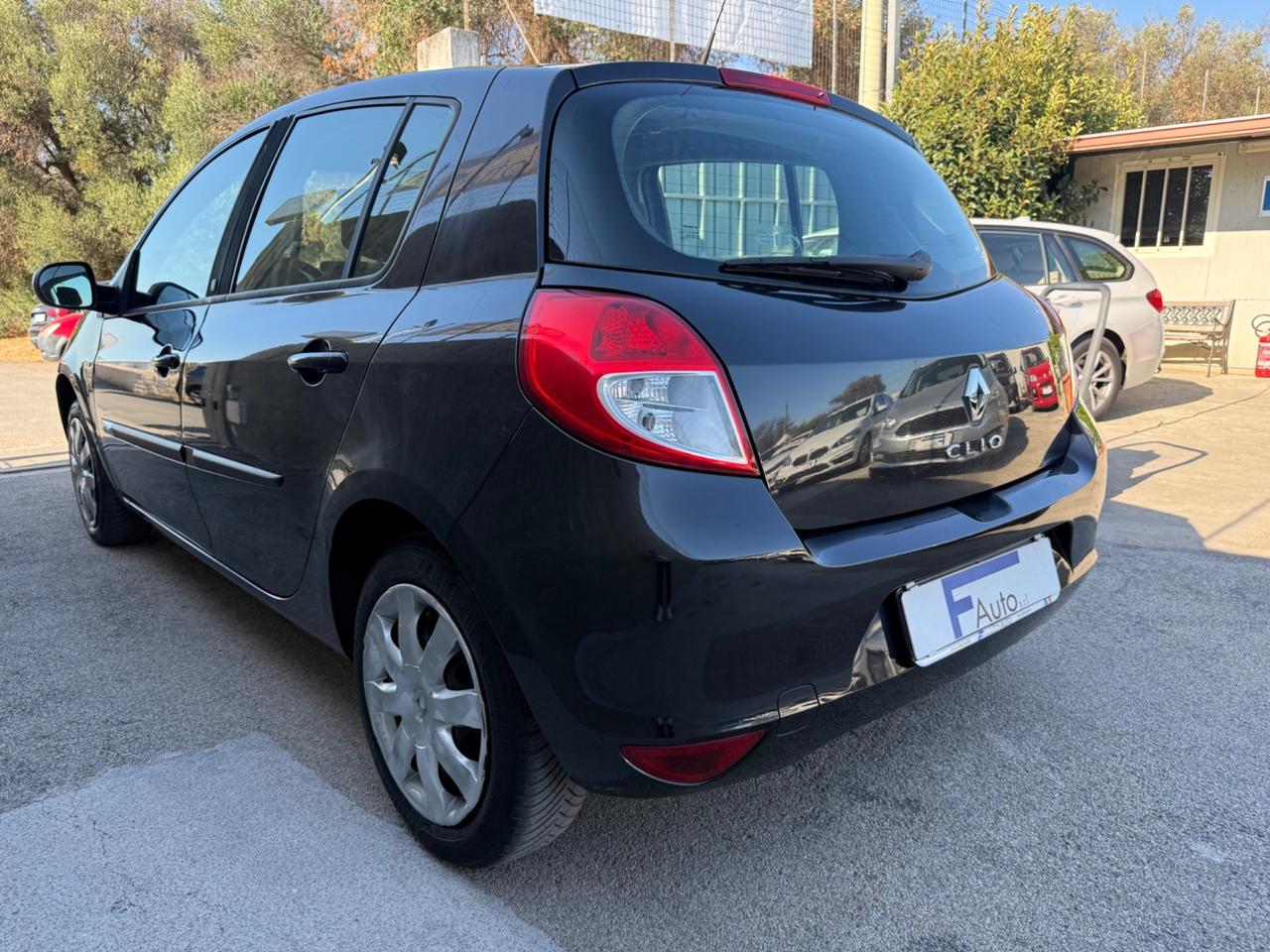 Renault Clio 1.1 75Cv GPL 20th Anniversario,117.000km,Navi,clima,DISTRIBUZIONE APPENA EFFETTUATA