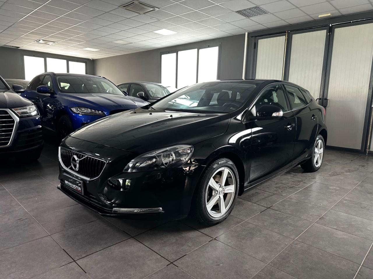 Volvo V40 D2 Momentum