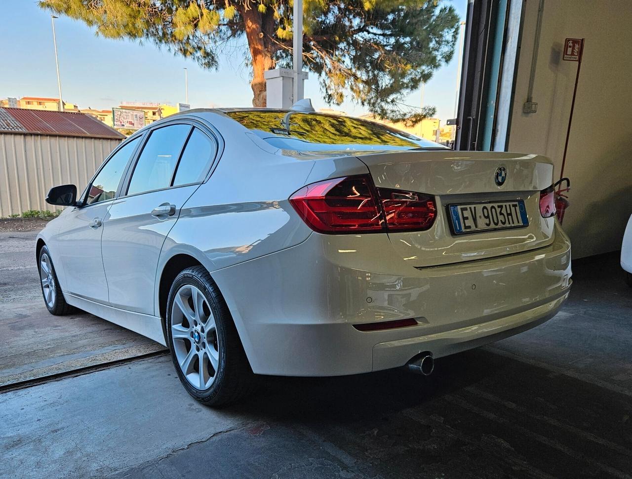 Bmw 320d BERLINA 2.0 184CV MANUALE - 2014