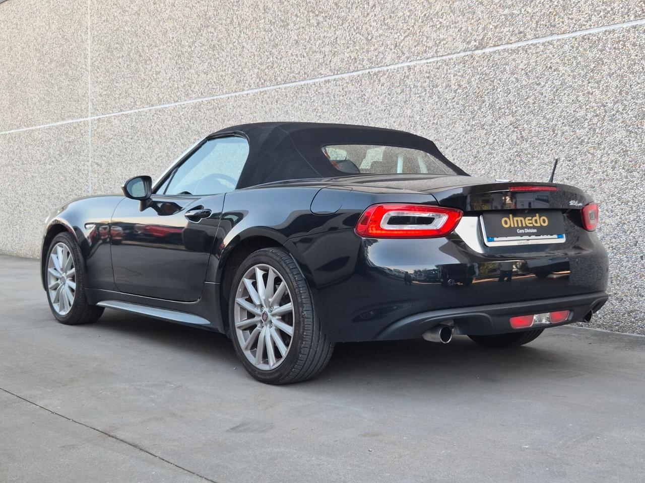 Fiat 124 Spider