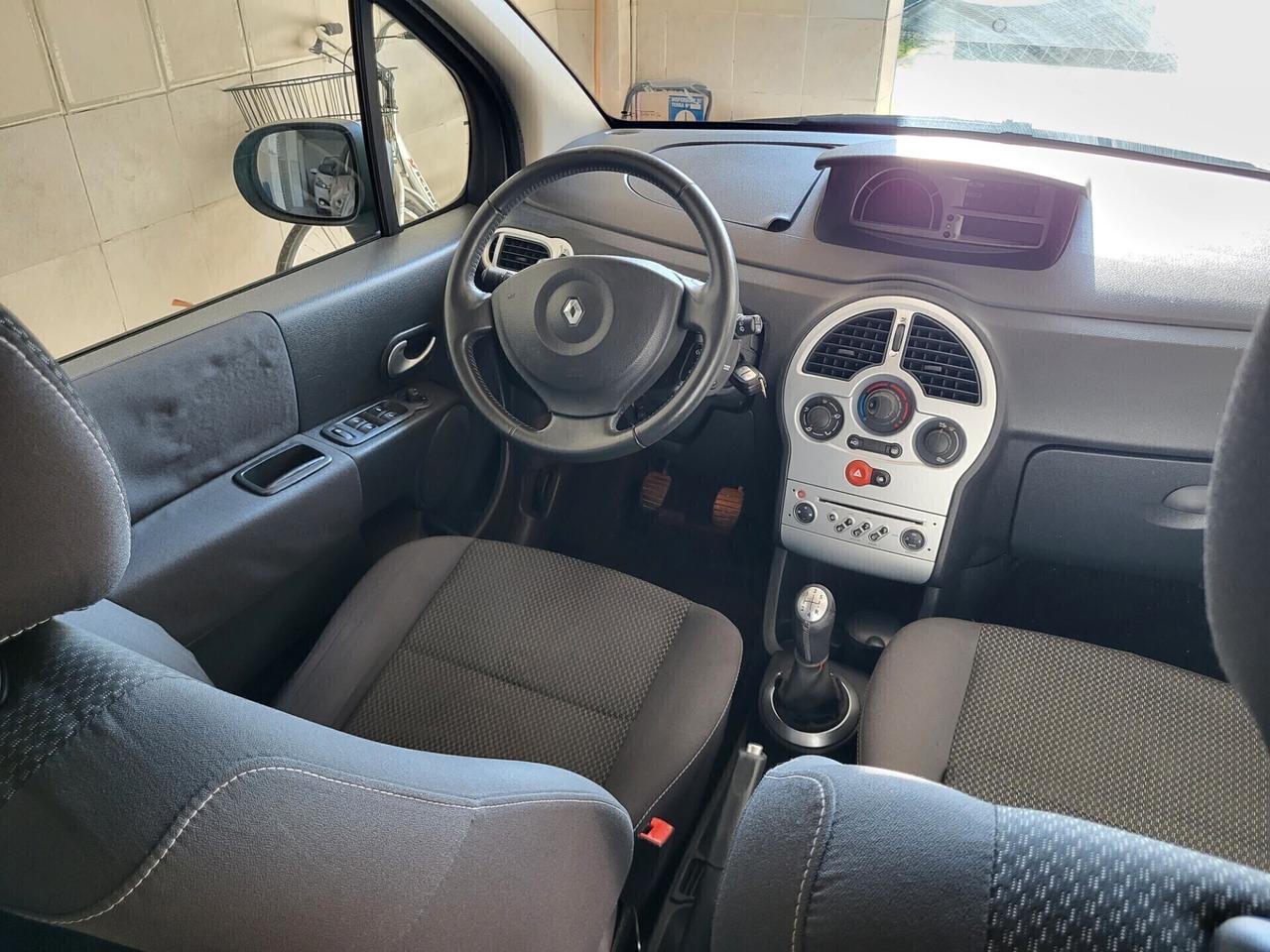 Renault Modus Grand 1.2 16V Dynamique