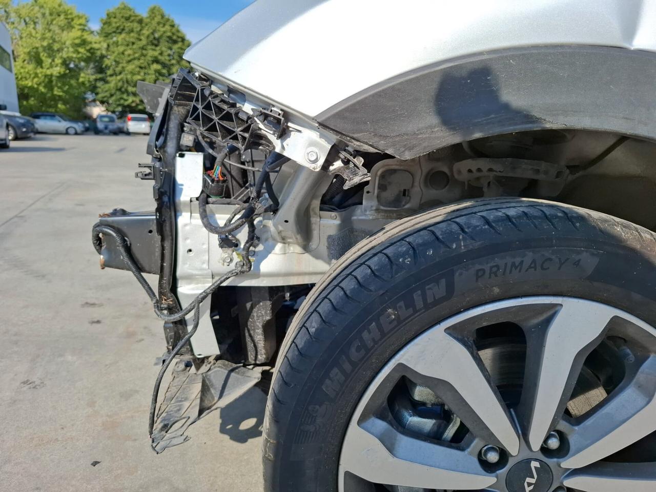 Kia Stonic 1.2 GPL - SINISTRATA