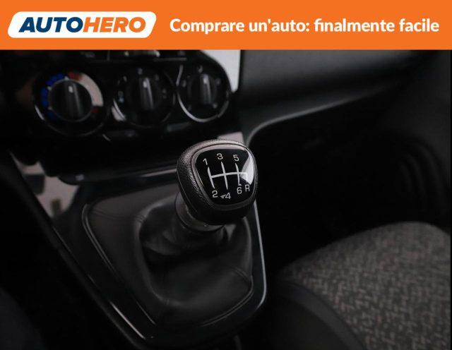 LANCIA Ypsilon 1.0 FireFly 5 porte S&S Hybrid Ecochic Silver