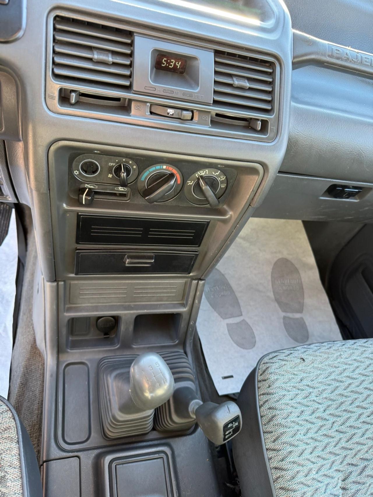 Mitsubishi Pajero 2.5TDI 100CV GLX GANCIO TRAINO