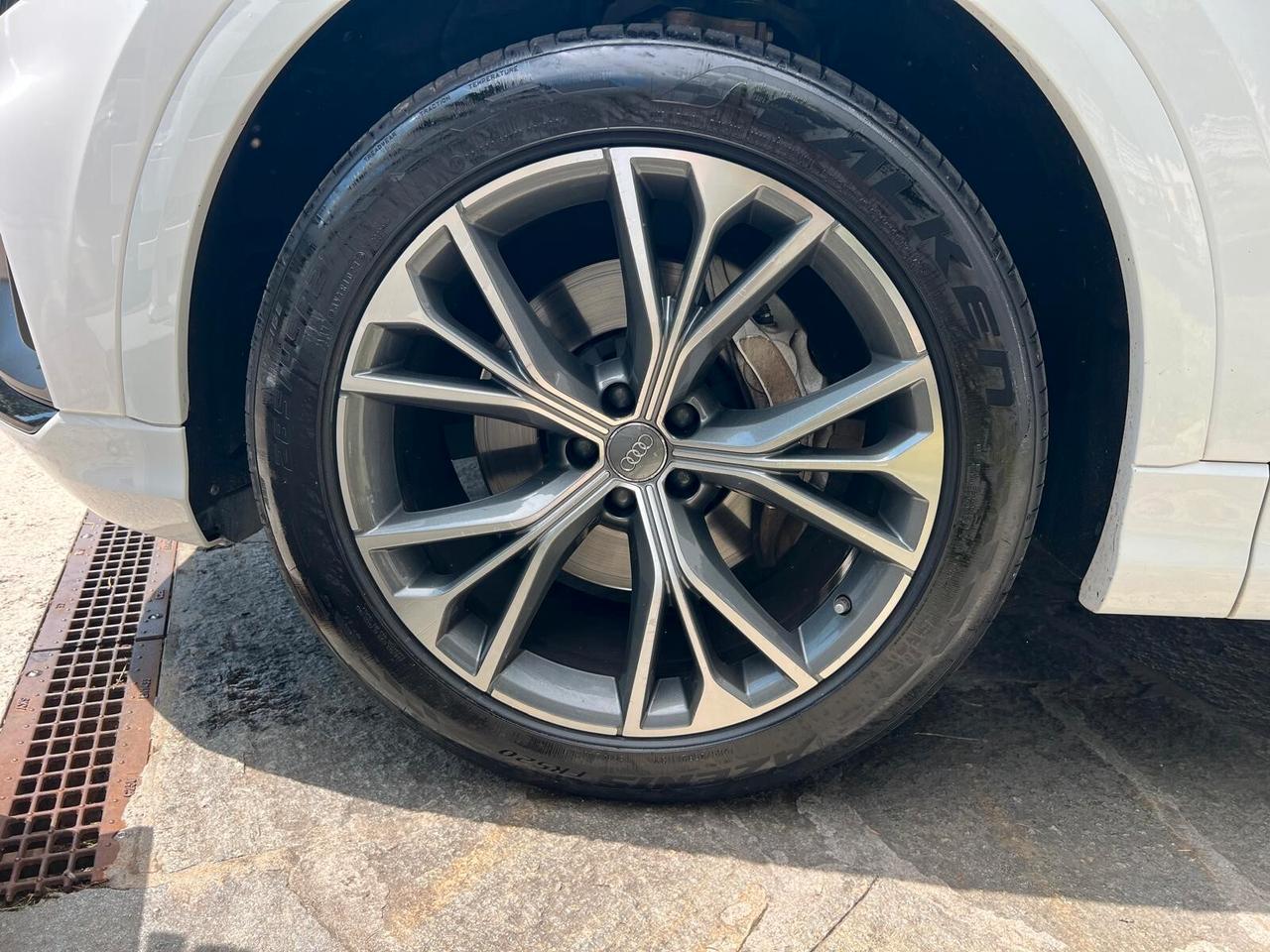 AUDI Q8 50 TDI 286cv QUATTRO TIPTRONIC SPORT