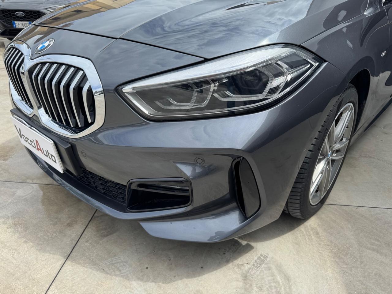 Bmw 118 118d 5p. Msport