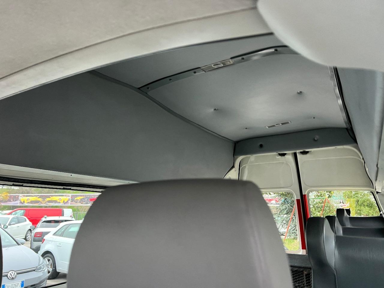 Volkswagen T4 Caravelle PL / TA 1.9 TDI TRASPORTO DISABILI