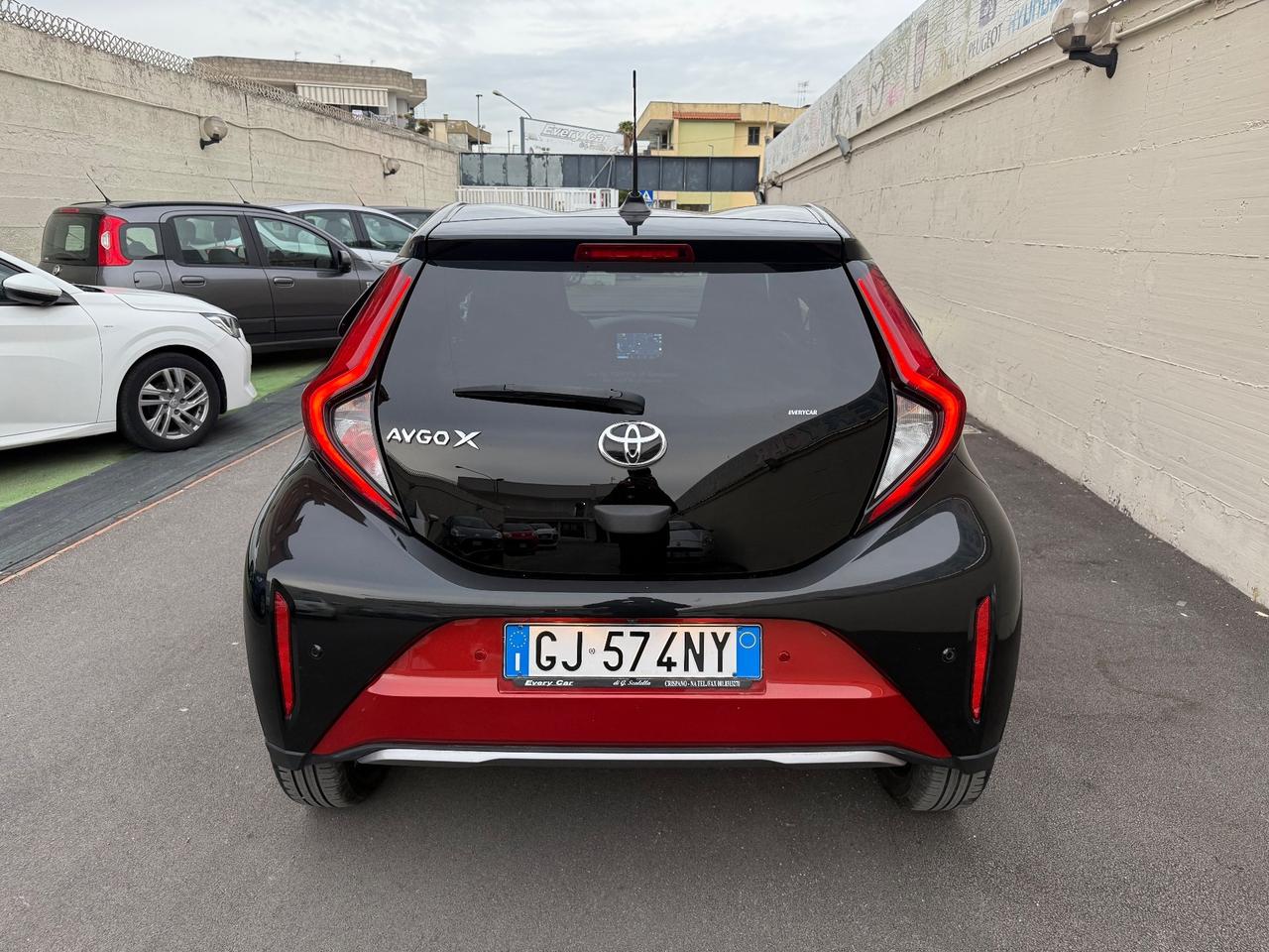 Toyota Aygo X 1.0benzina LOUNGE Km24.000 - 2022