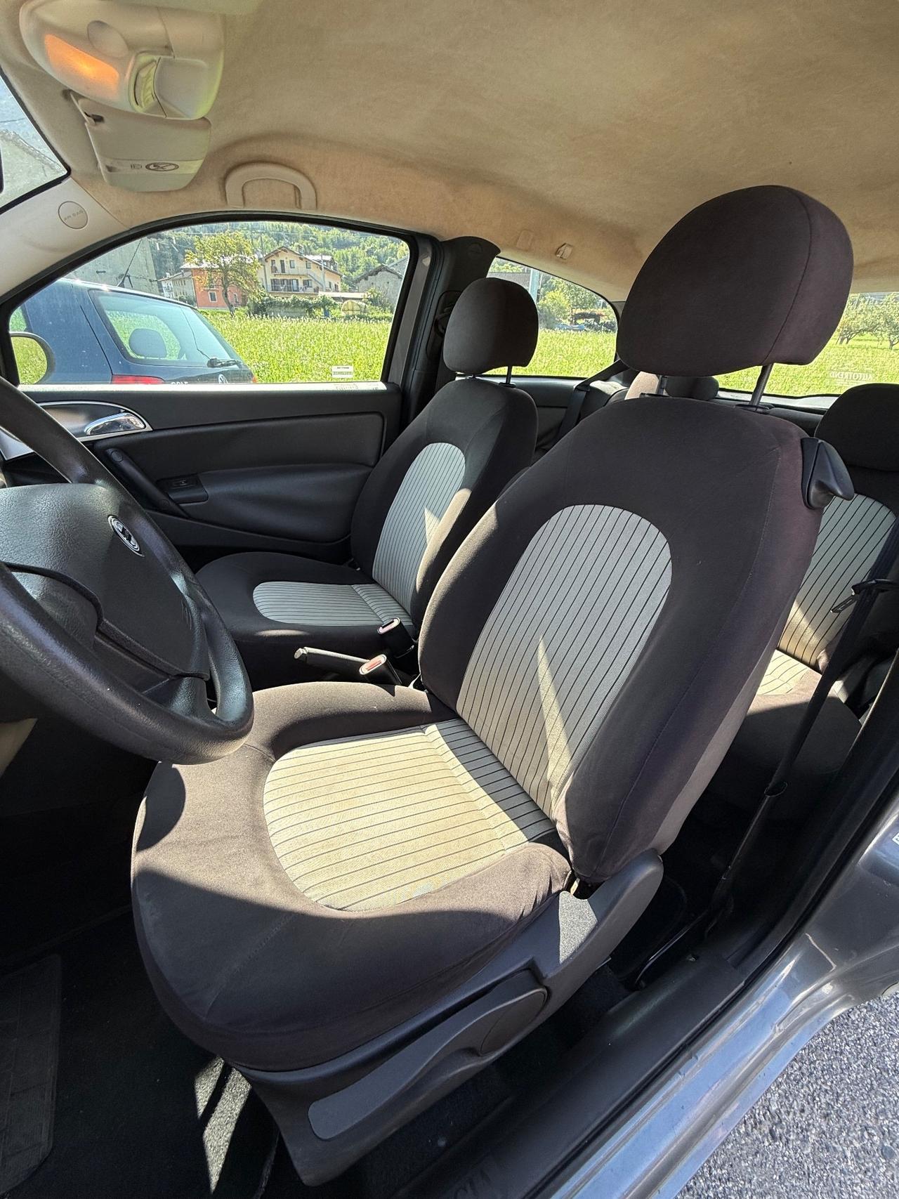 Lancia Ypsilon 1.2 Argento
