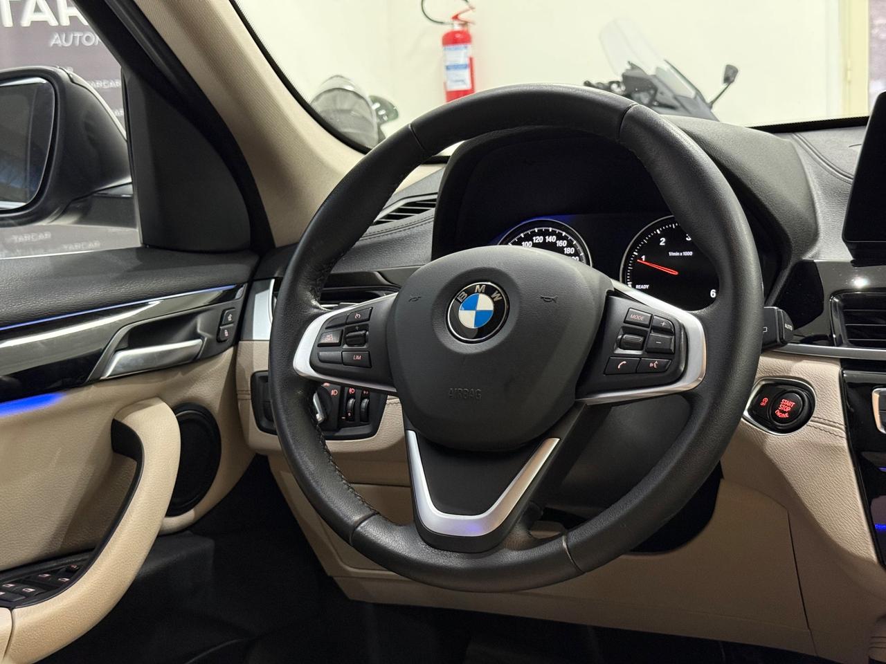 Bmw X1 sDrive18d xLine *Head Up*Pelle*Camera