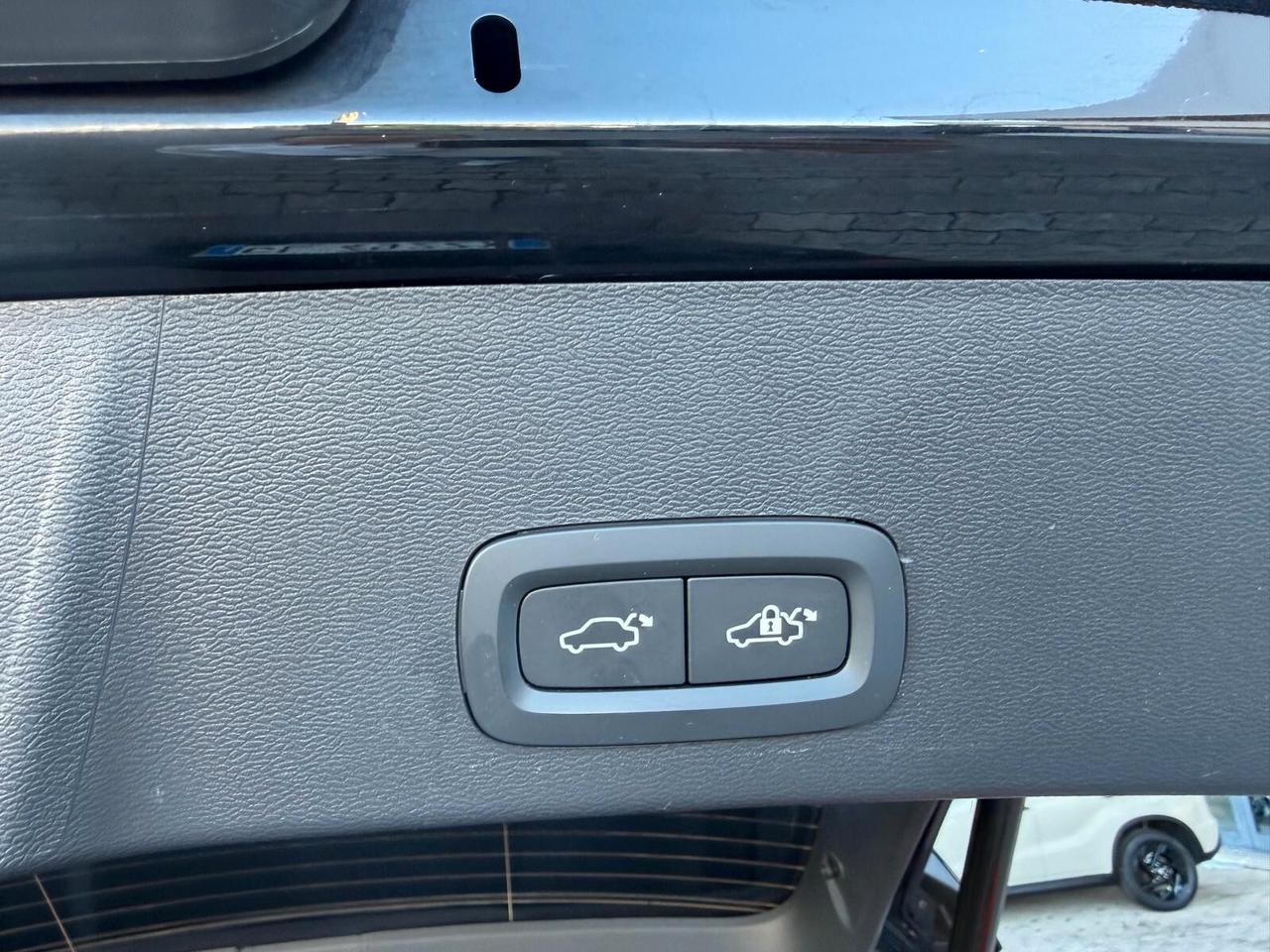 Volvo XC40 T4 Recharge Plug-in Hybrid automatico Core - AUTOCARRO N1 -