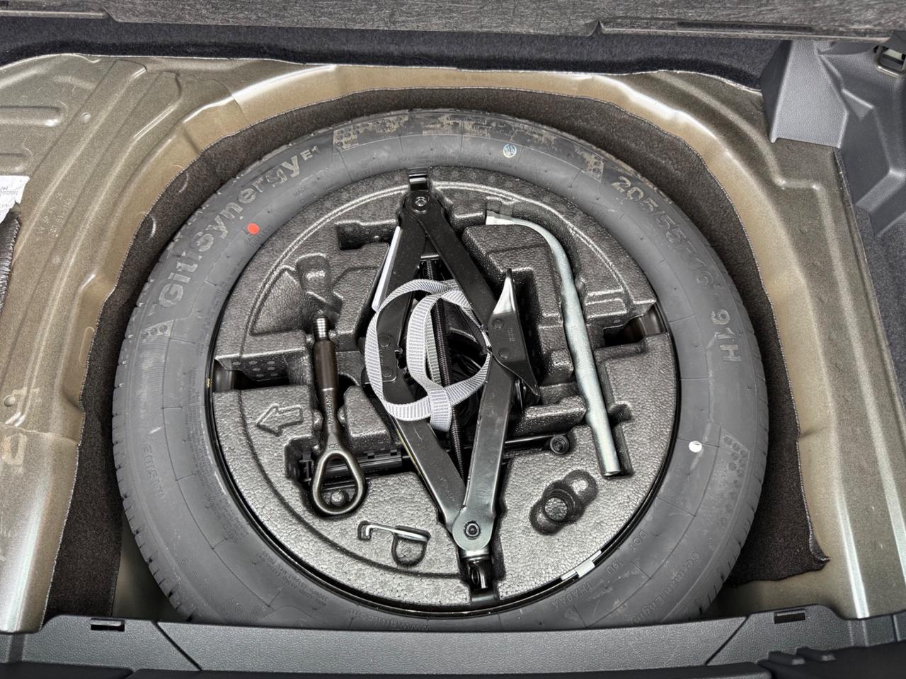 Volkswagen T-Cross 1.0 Tsi 110cv DSG PARI AL NUOVO!