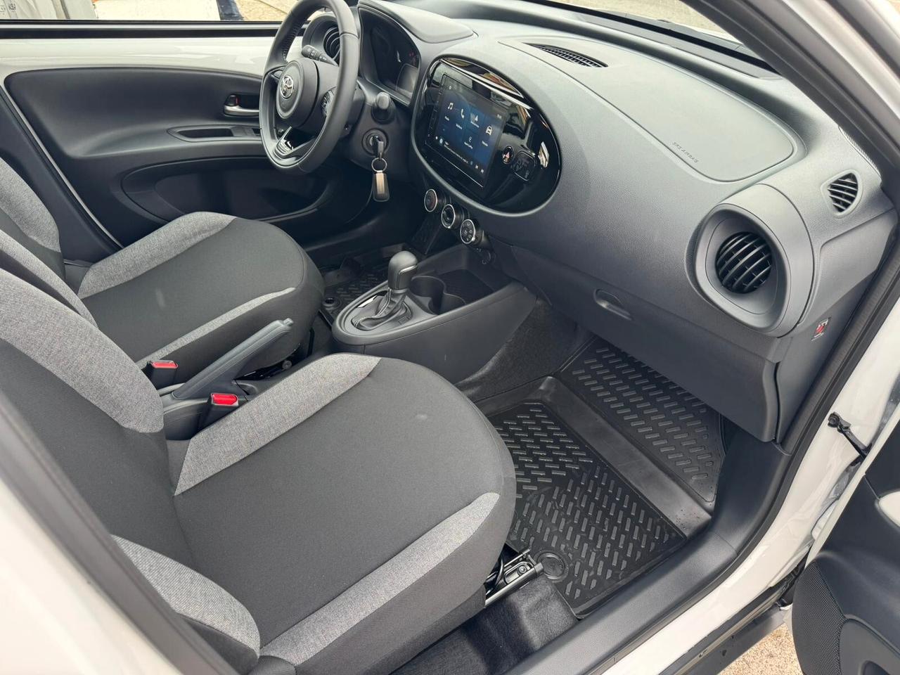 Toyota Aygo X 1.0 5 porte Automatica!